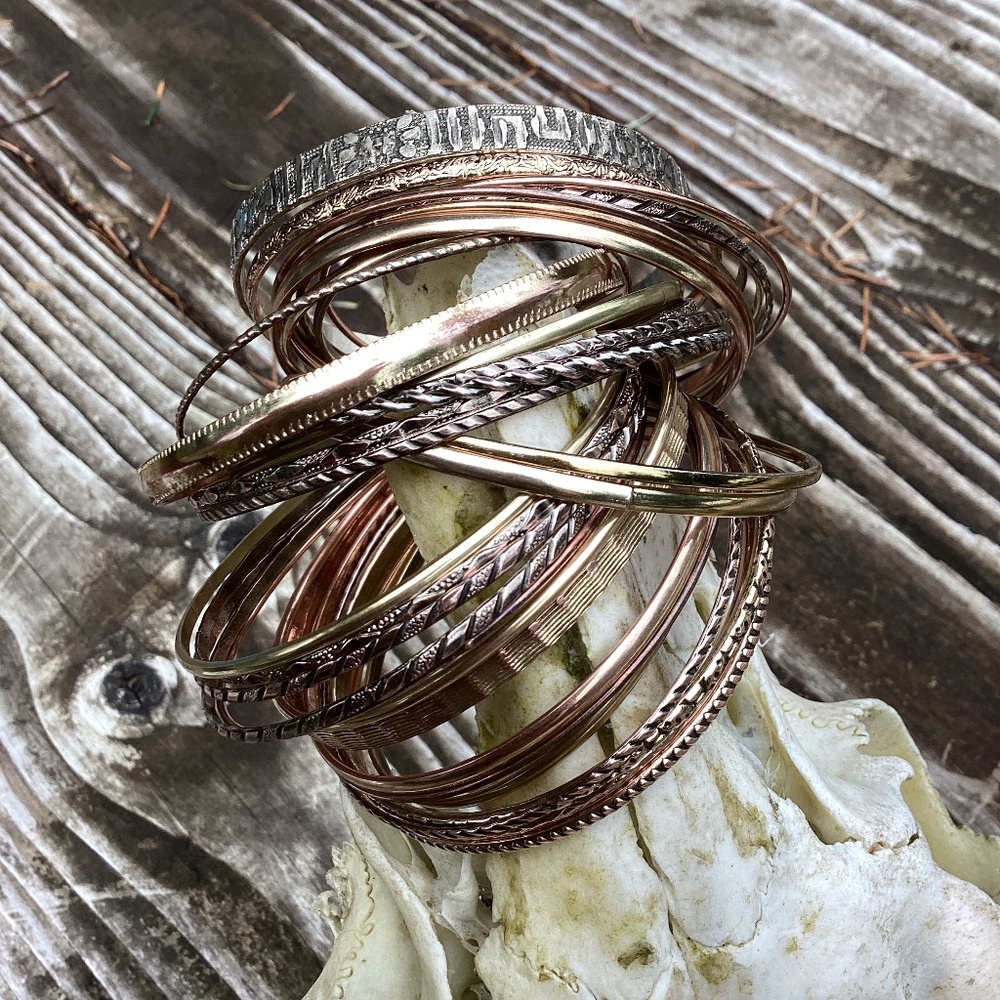 Lot of 33 Mixed Metal Copper Brass Silver Gold Bangle Bracelets